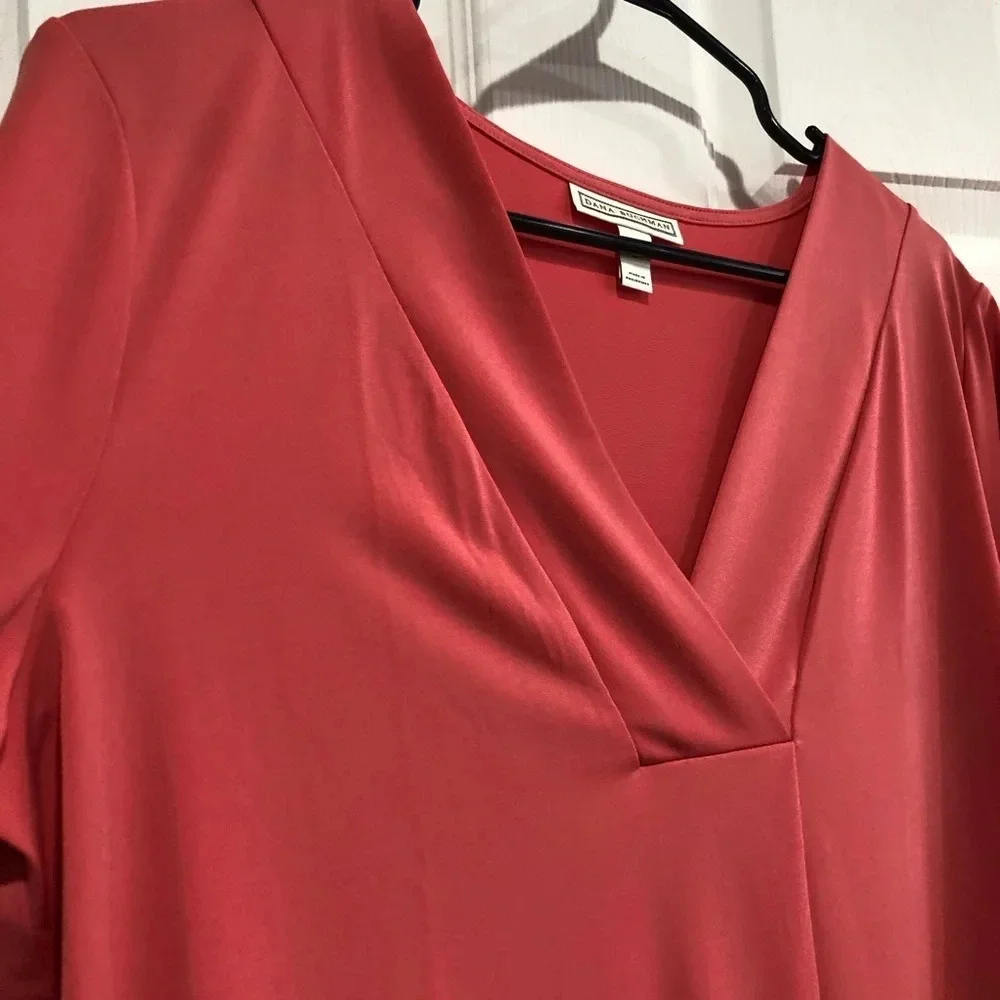 Dana Buchman Blouse Shirt L Release Pleat Coral Pink Orange NWT